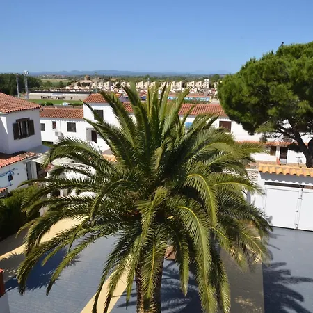 Casa Confortable Con Barbacoa Y Gran Terraza En L'escala, Cerca De La Playa - Hisp-7-7 * Torroella de Montgrí