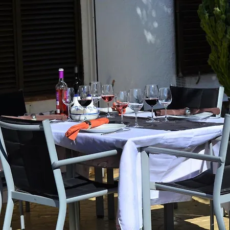 Villa Casa Confortable Con Barbacoa Y Gran Terraza En L'escala, Cerca De La Playa - Hisp-7-7